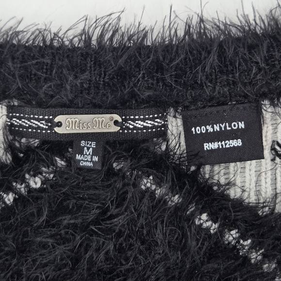 MissMe Black and White Geometric Sweater Size:Medium - Picture 2 of 6